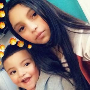 Meet your Posher, Lesli